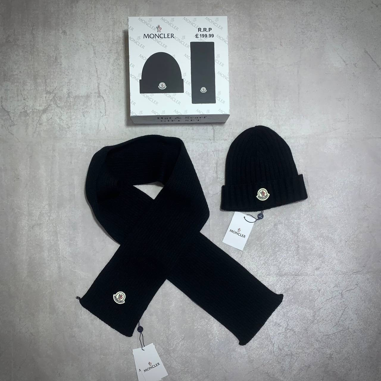 MONC HAT & SCARF SET