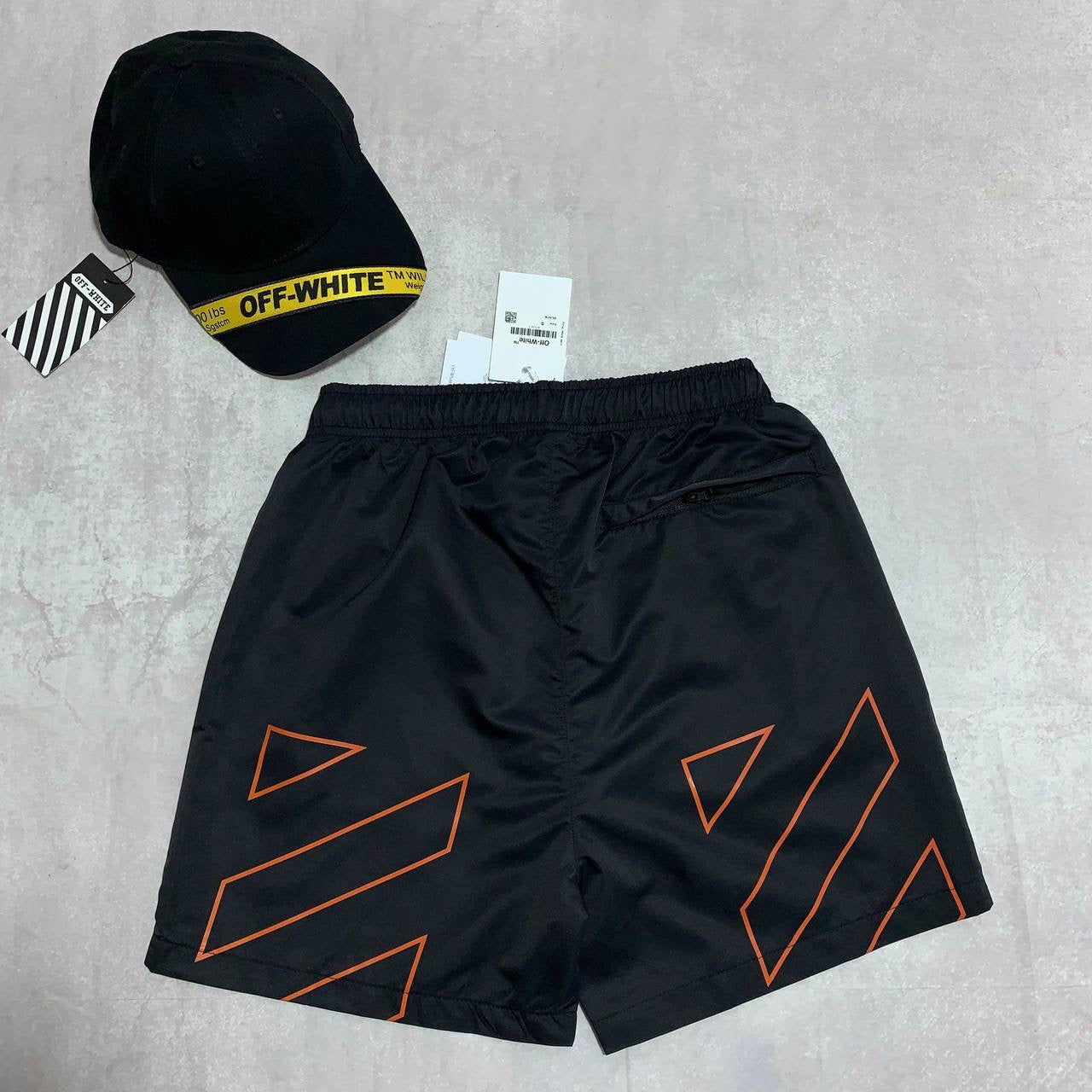 X WHITE Shorts
