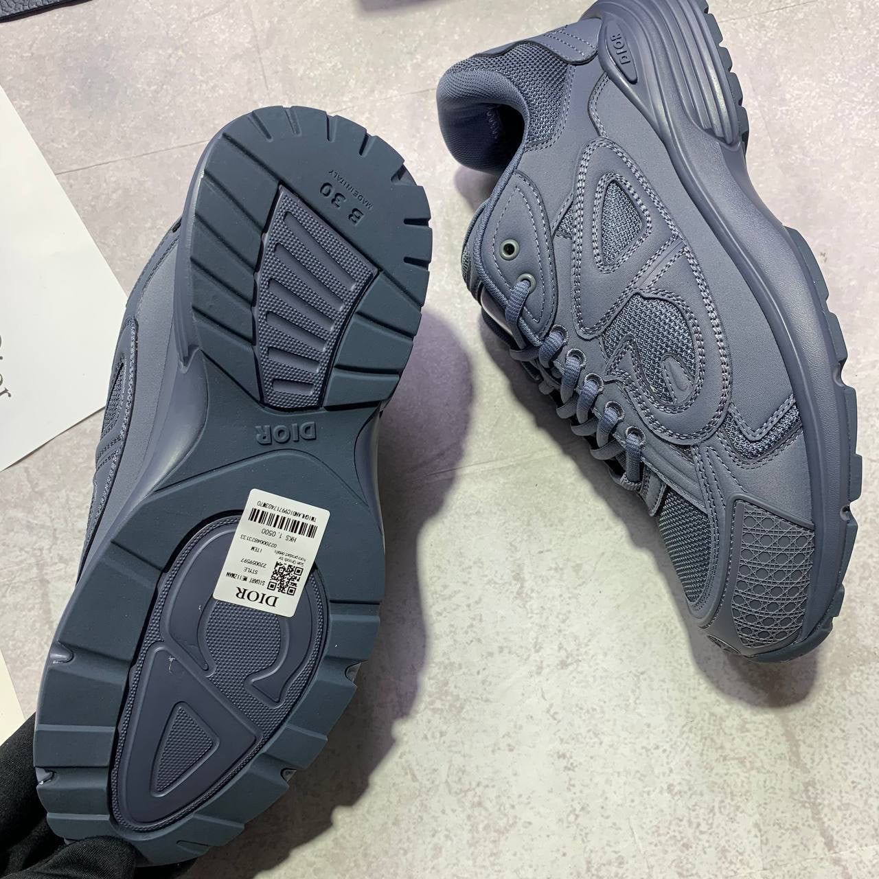B30 x Stoni Trainer