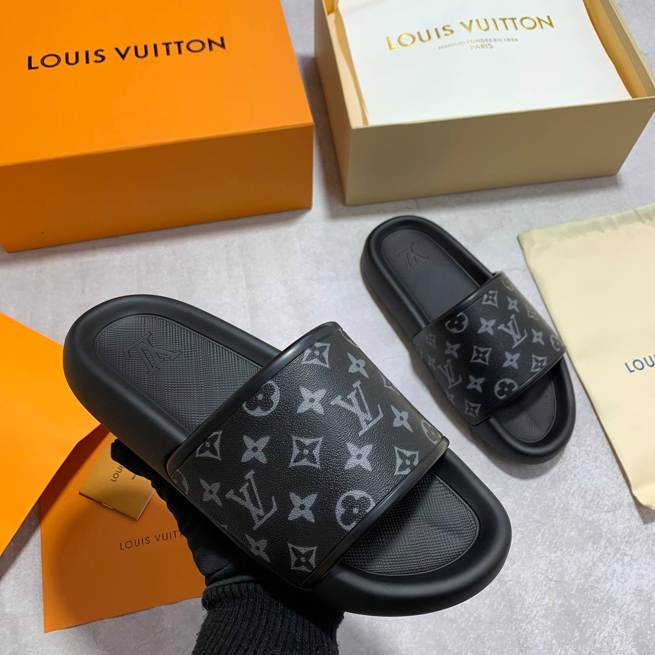 LOUI Sliders