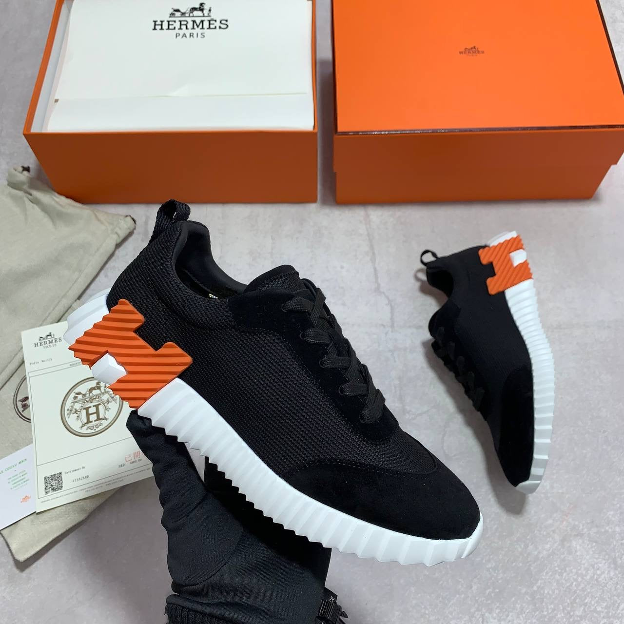 MES Trainers