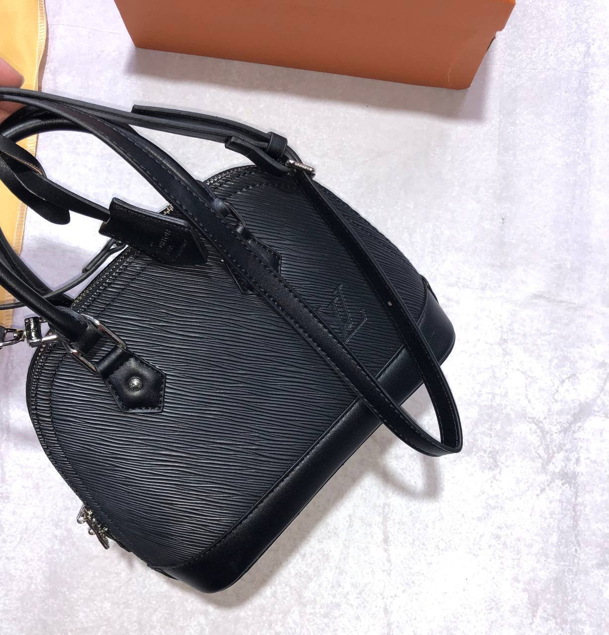 LOUI saddle bag