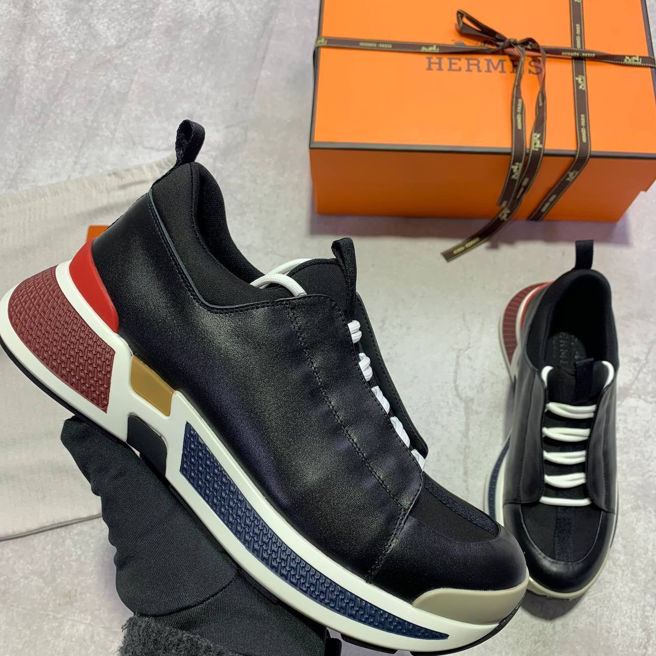 MES Trainers
