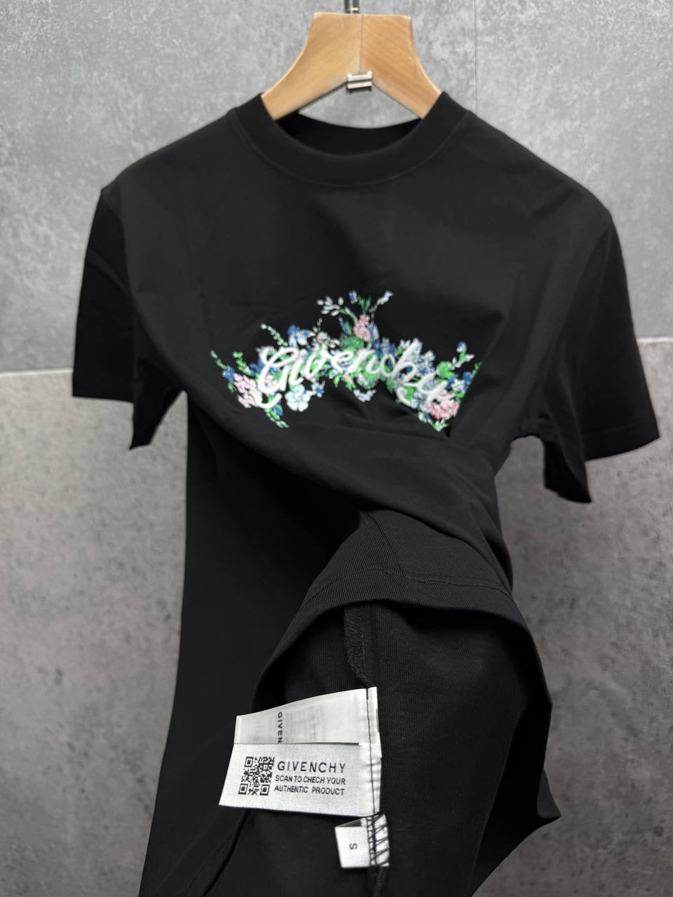 VENCHY Tees
