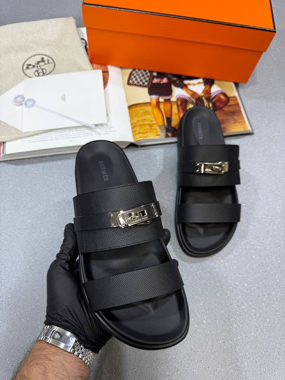 MES Sandal