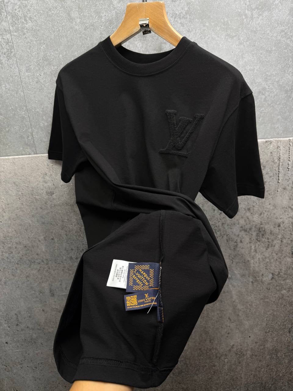 LOUI Tees