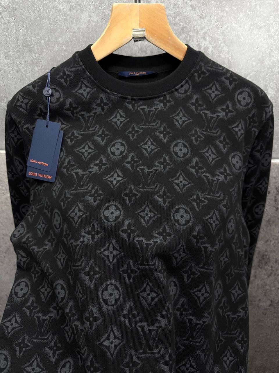LOUI sweatshirt
