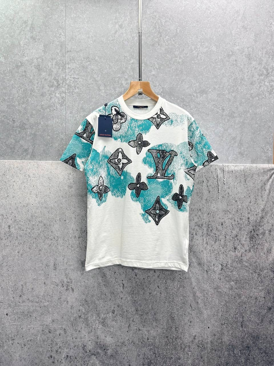 LOUI Tees