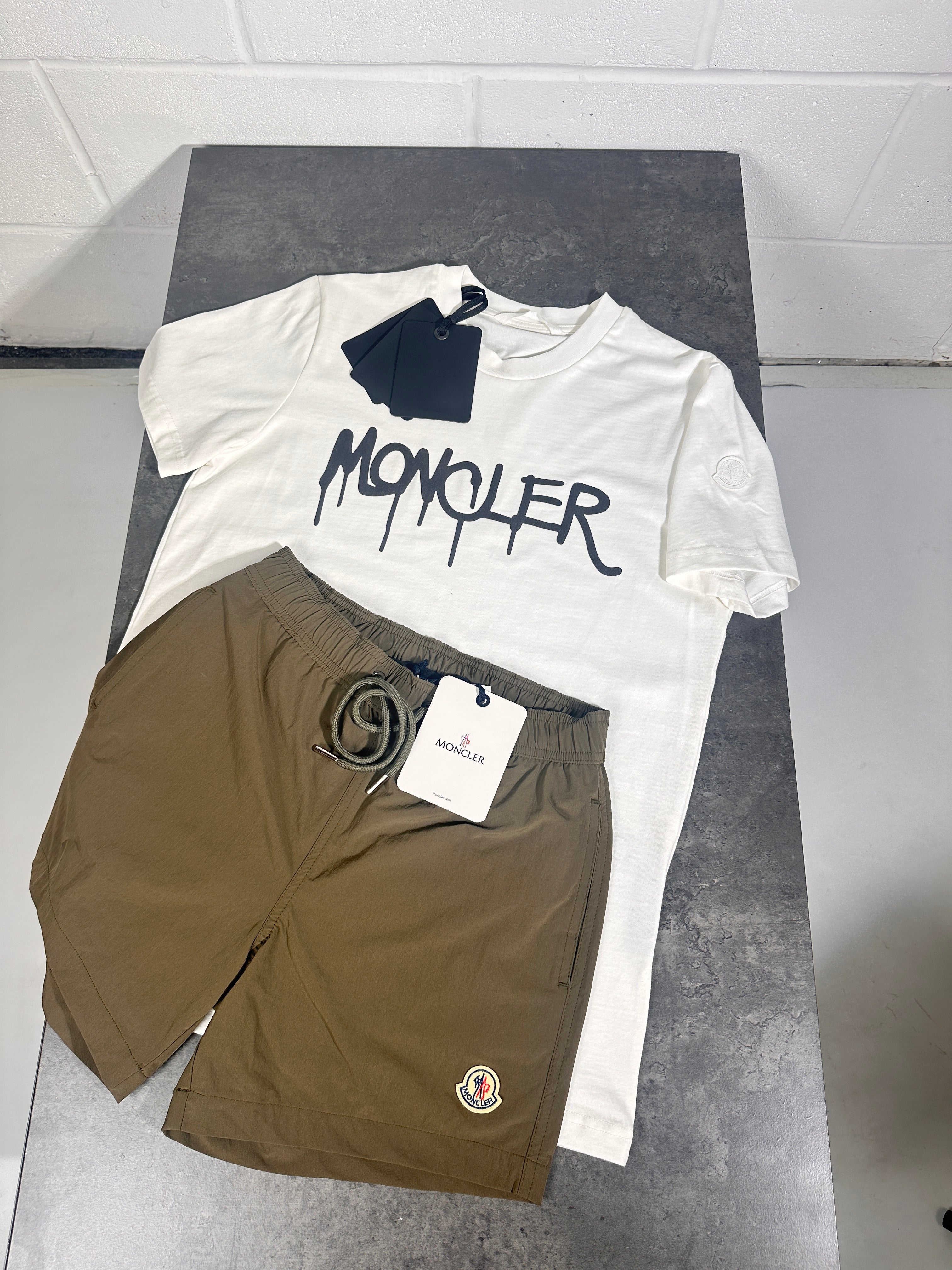 Moncler short set