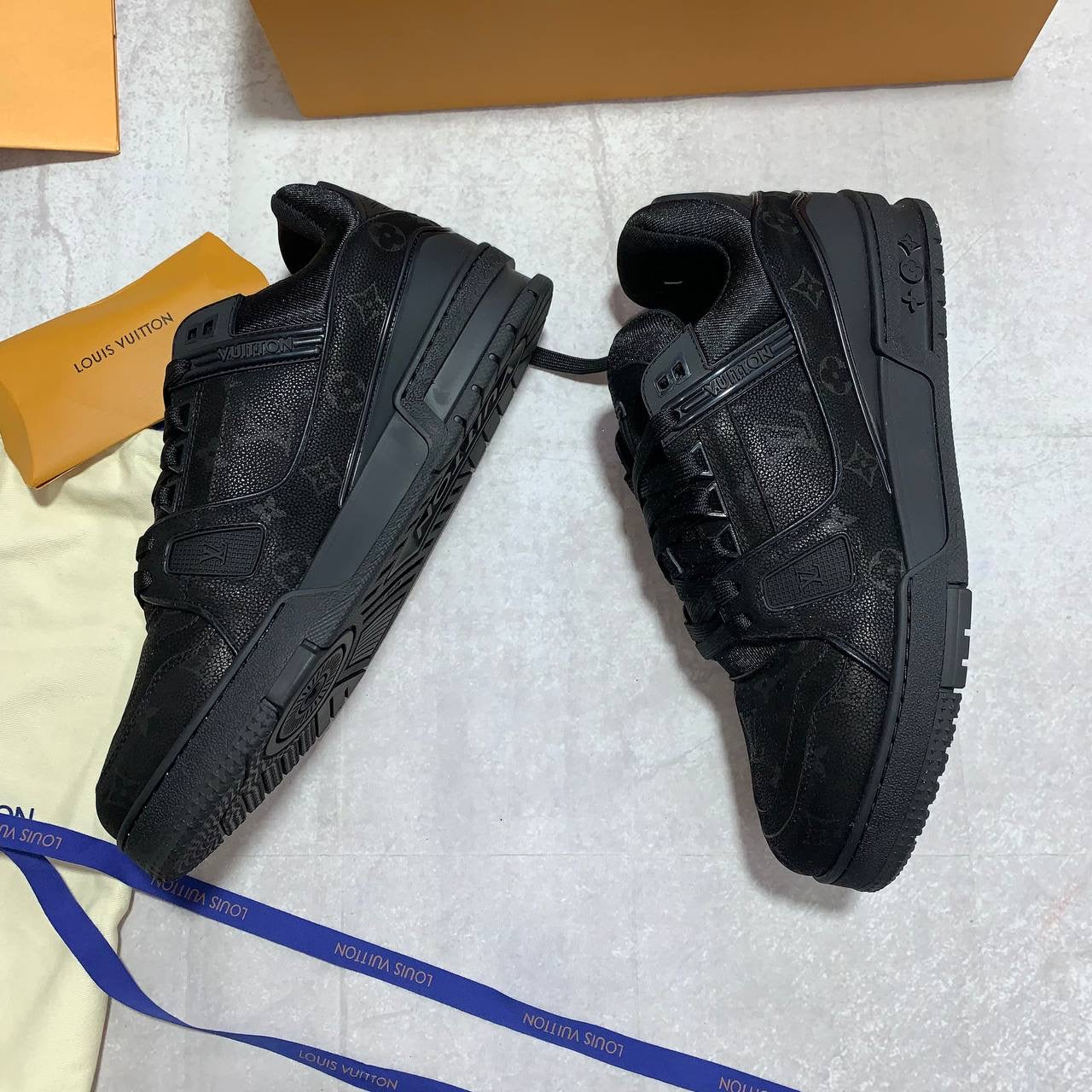 LOUI Trainers