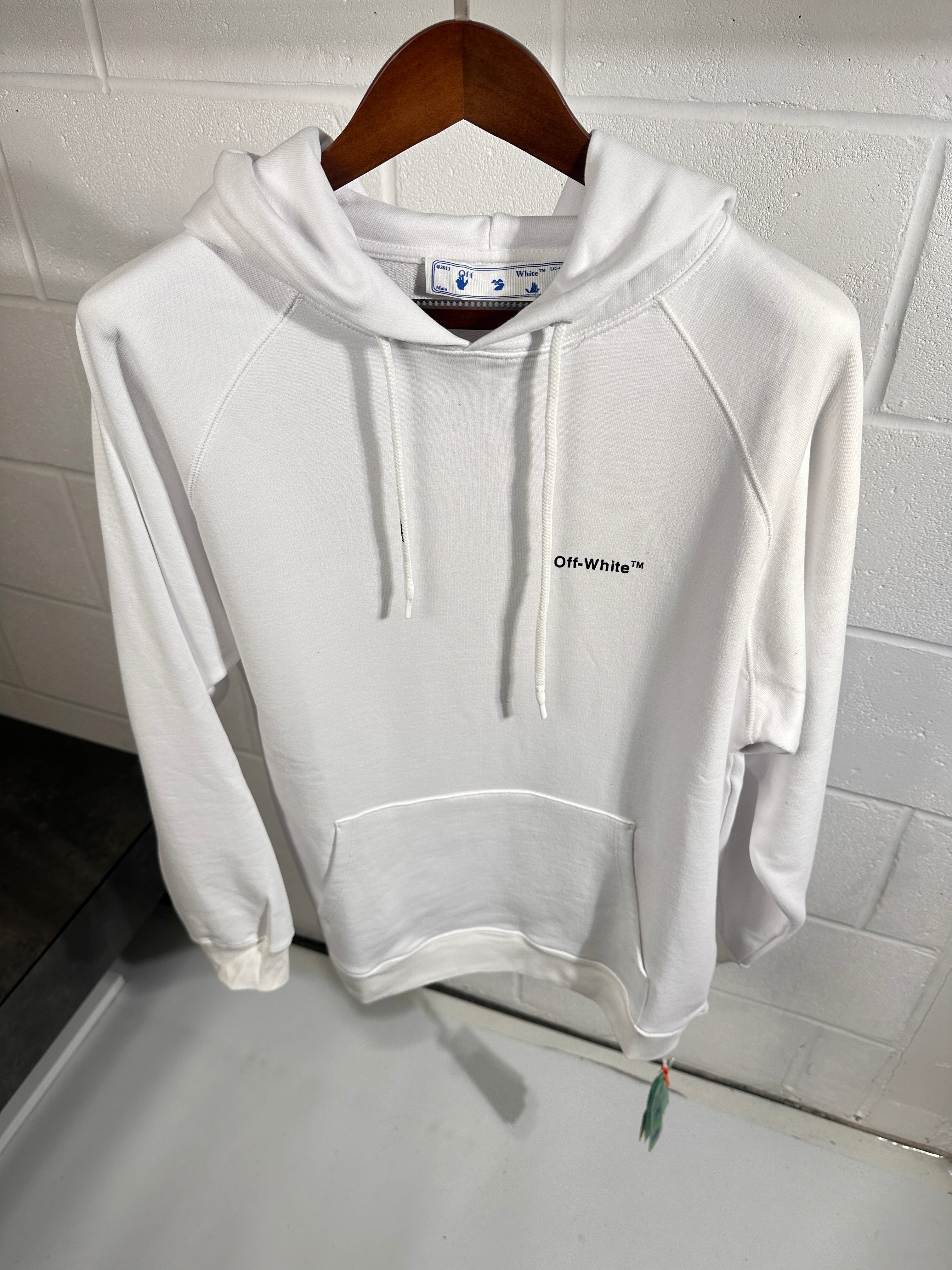 Off white hoodie (oversized)