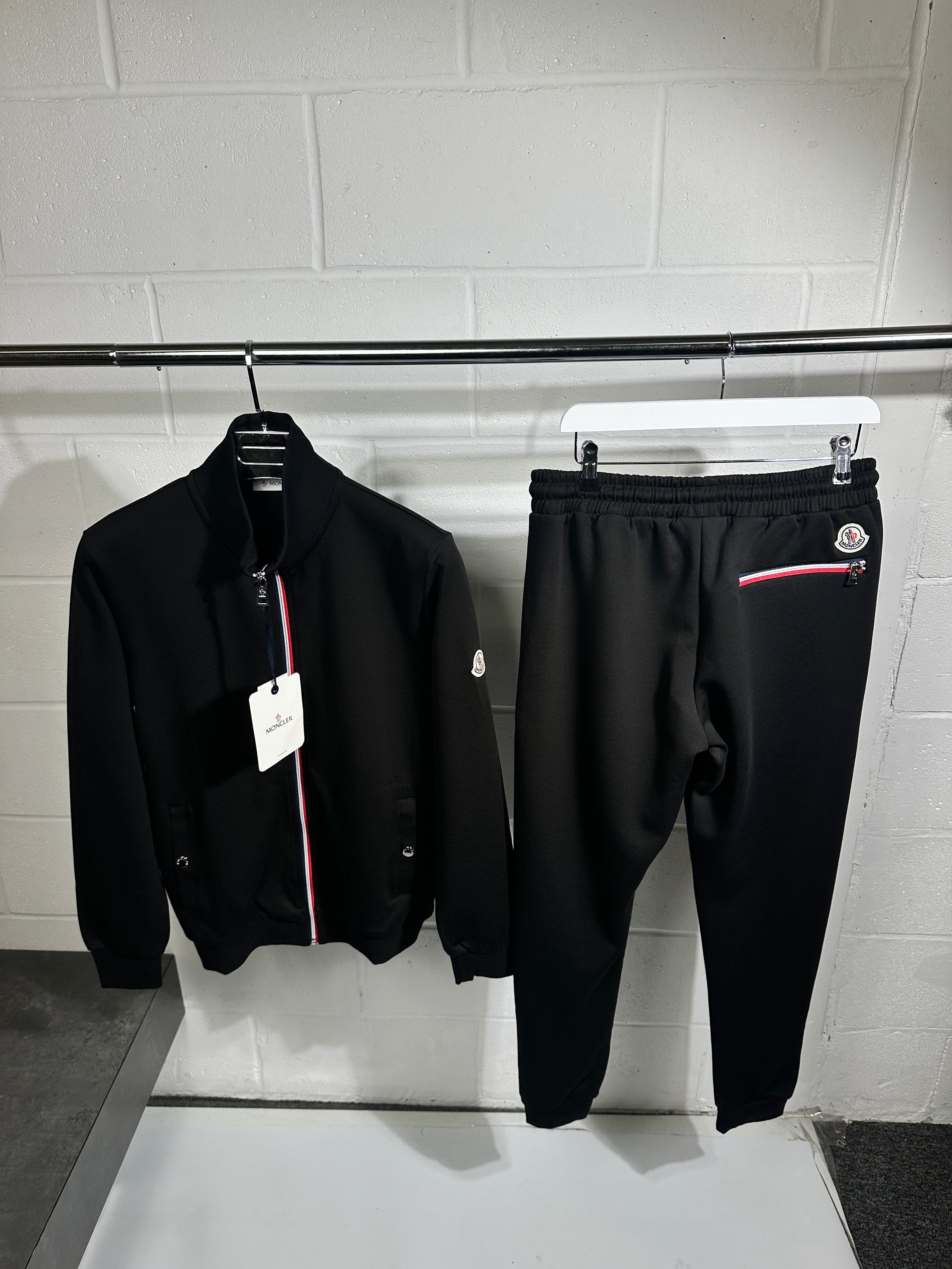 Moncler - tracksuit black