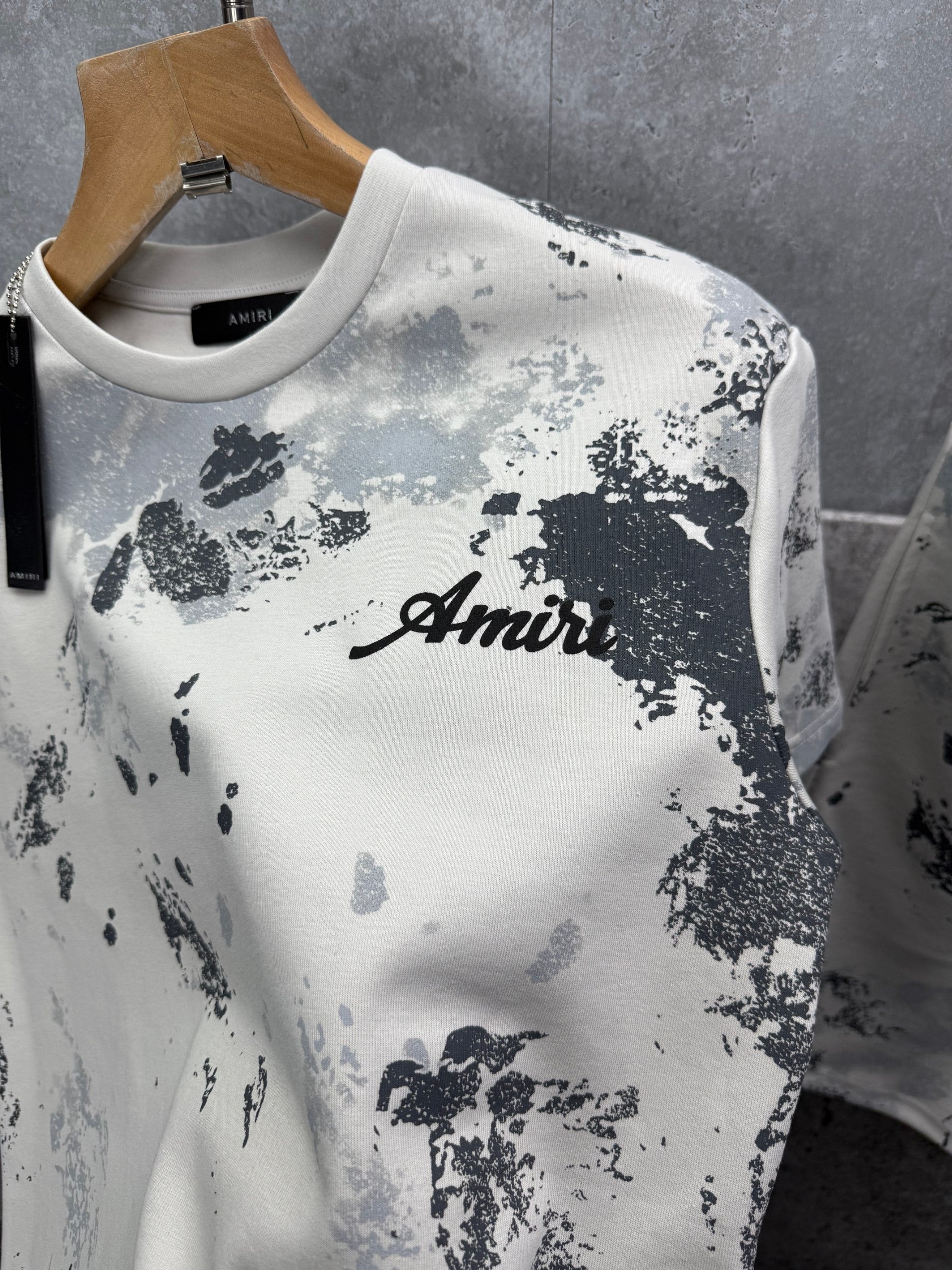 AMRI Shorts Set