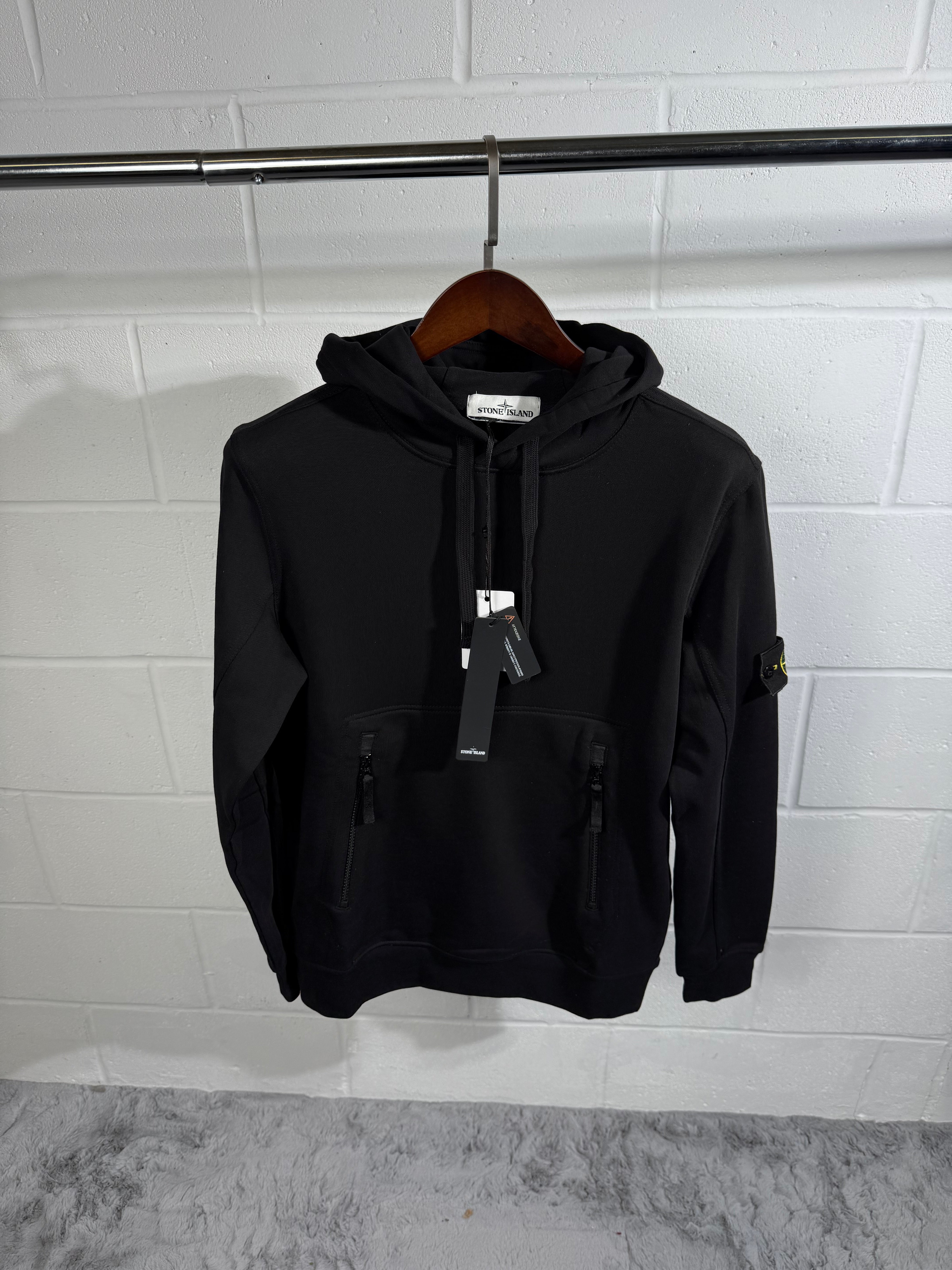 SI zip up hoodie black