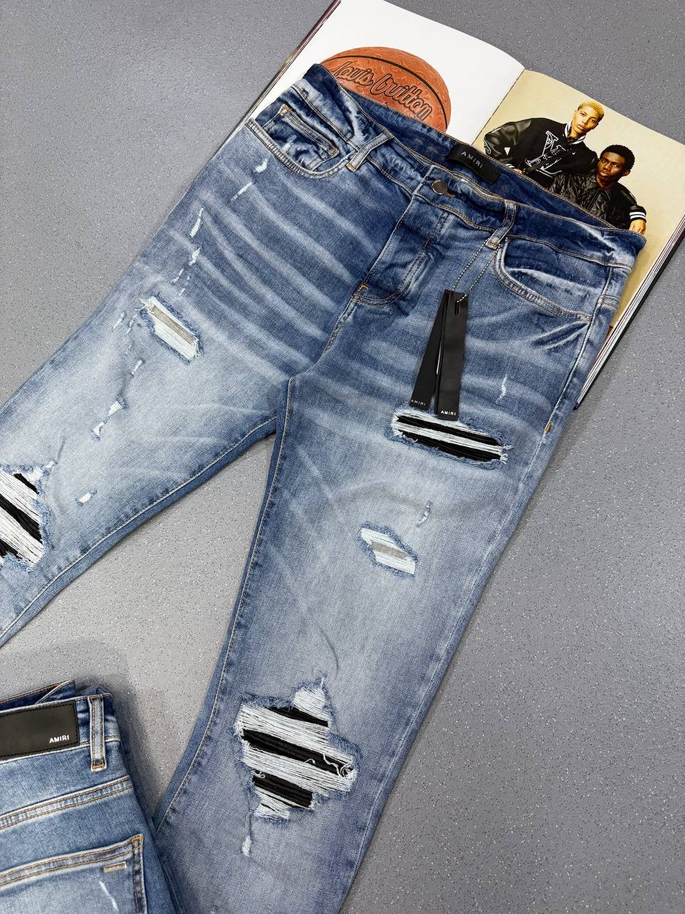 AMRI Jeans