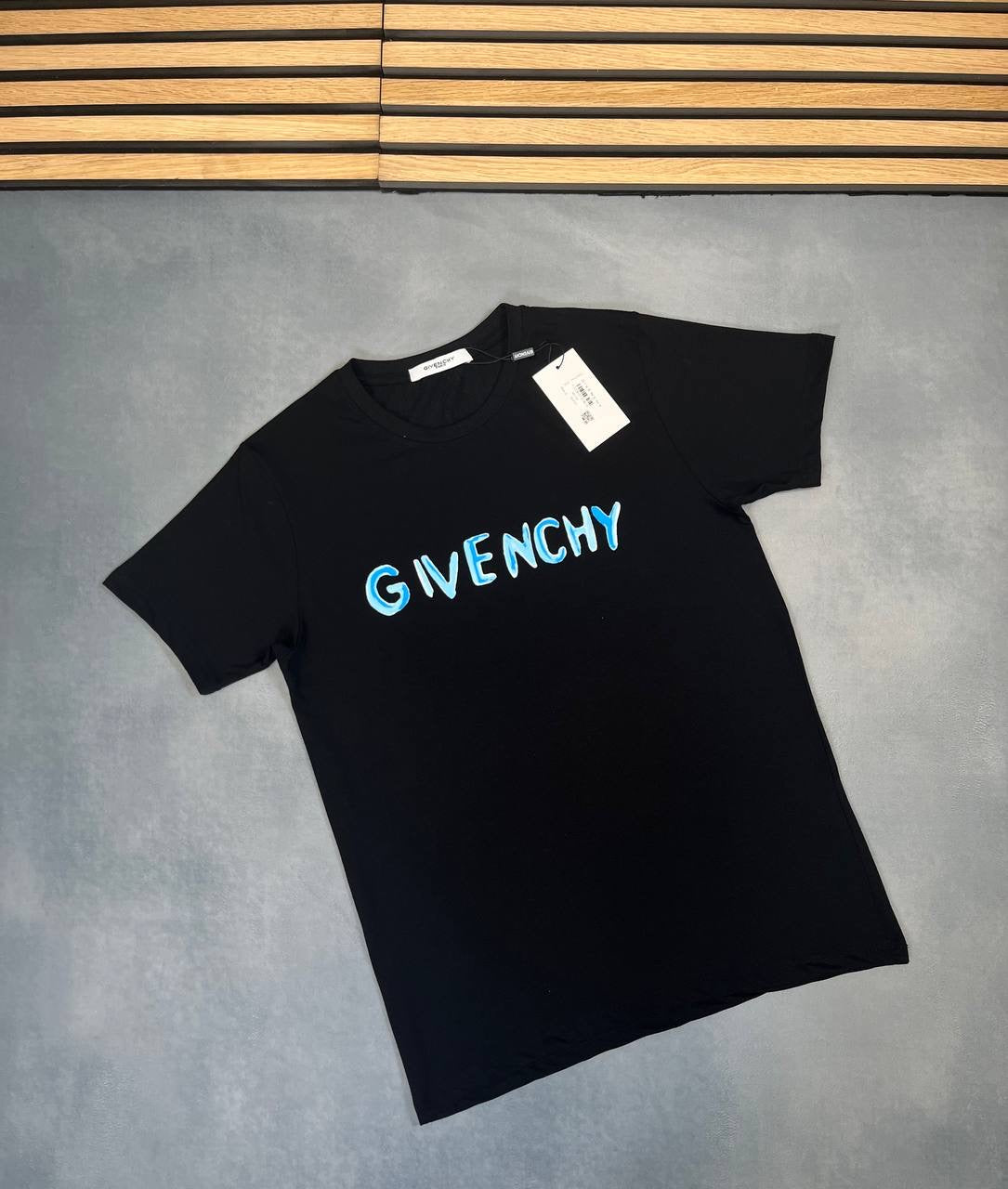 VENCHY TSHIRT