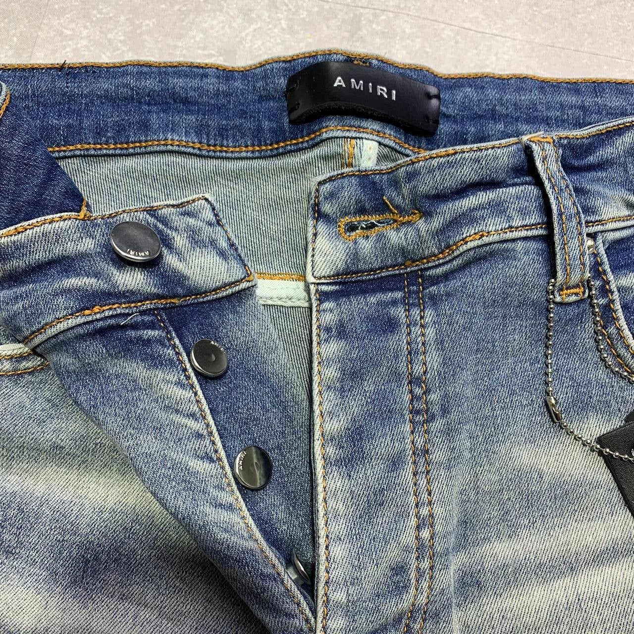 AMRI Jeans