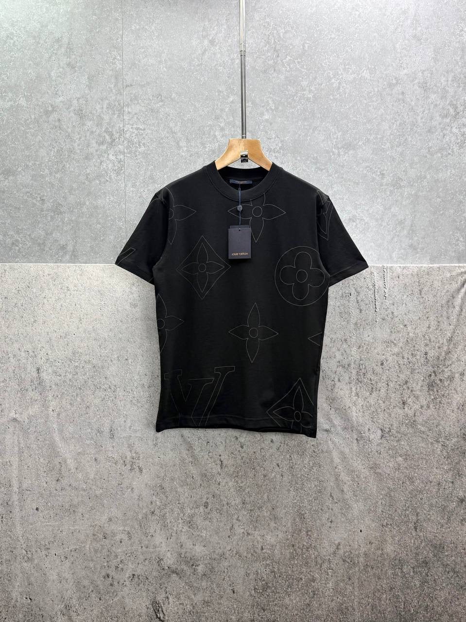LOUI tees