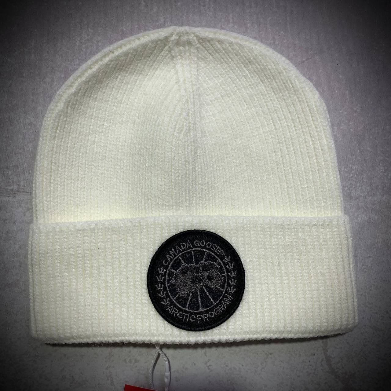 GOOSE HAT