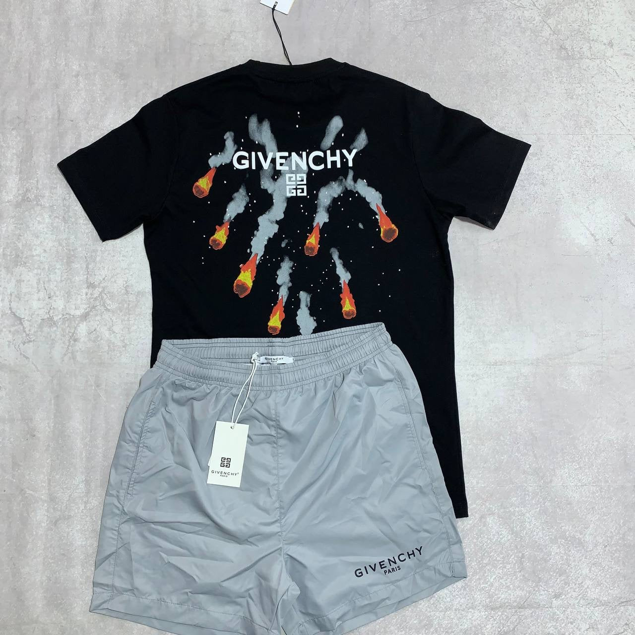 VENCHY short set