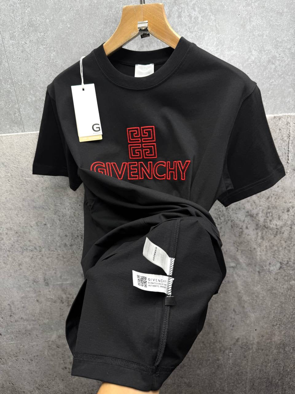 VENCHY Tees