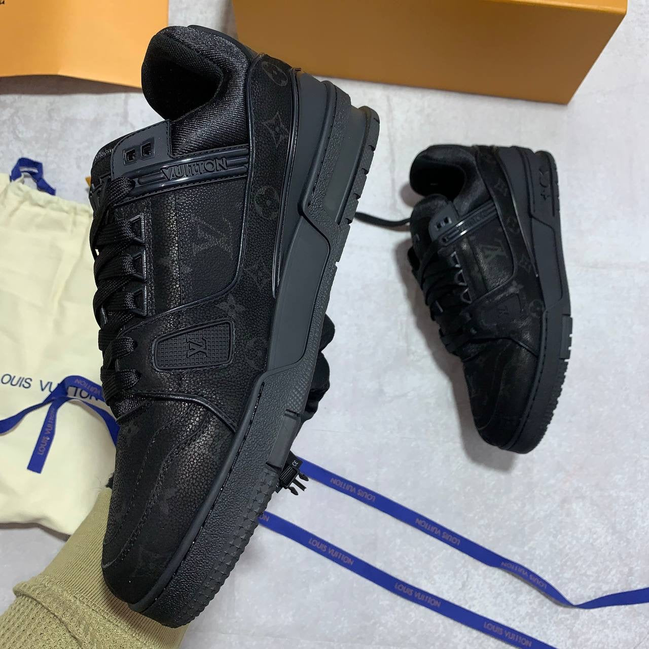 LOUI Trainers
