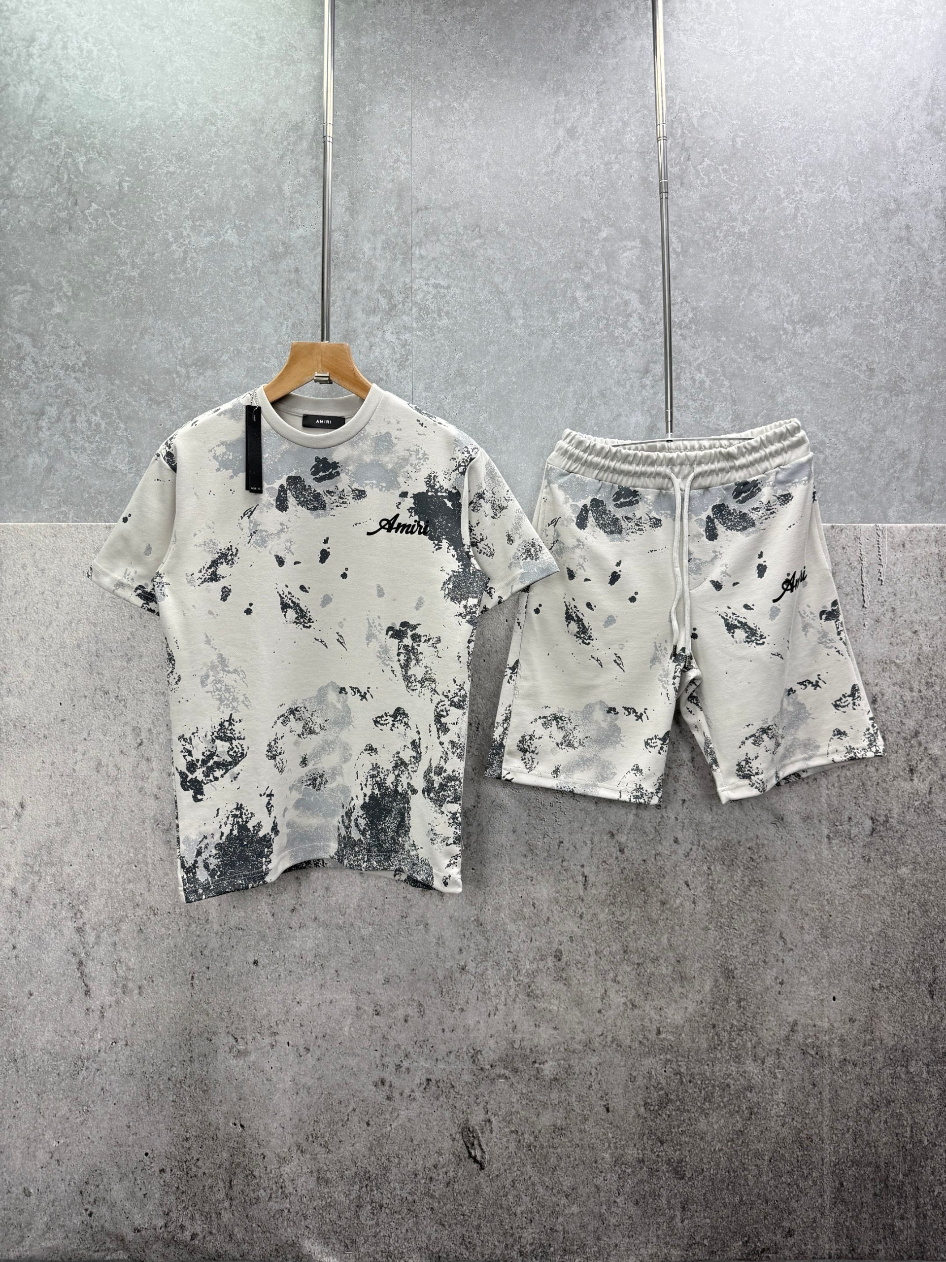 AMRI Shorts Set