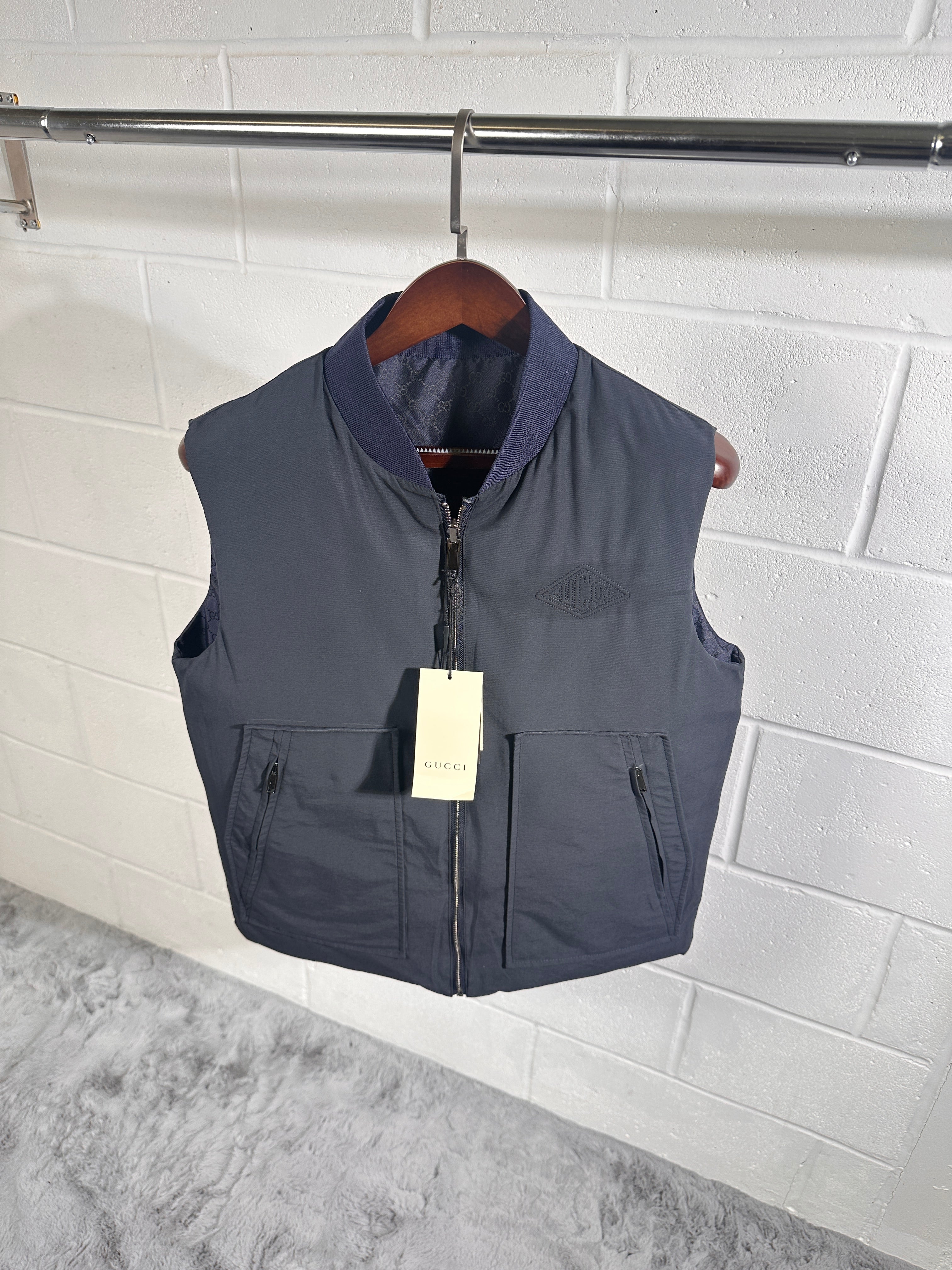 Gucci reversible body warmer navy