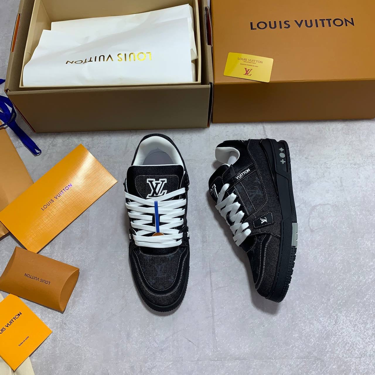 LOUI Trainers