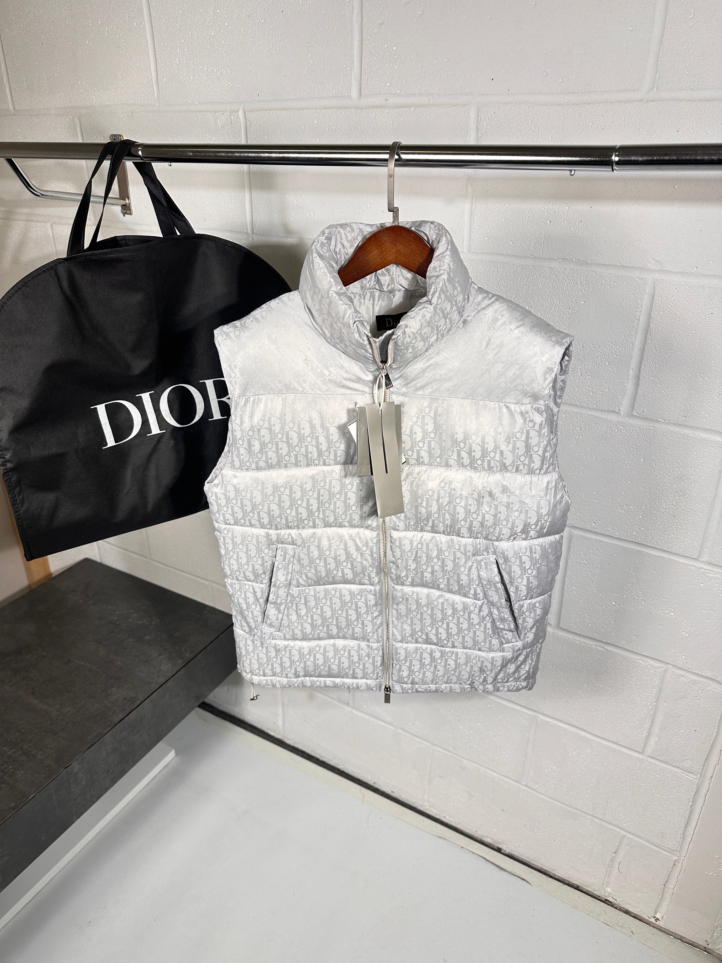 Dior oblique body warmer white