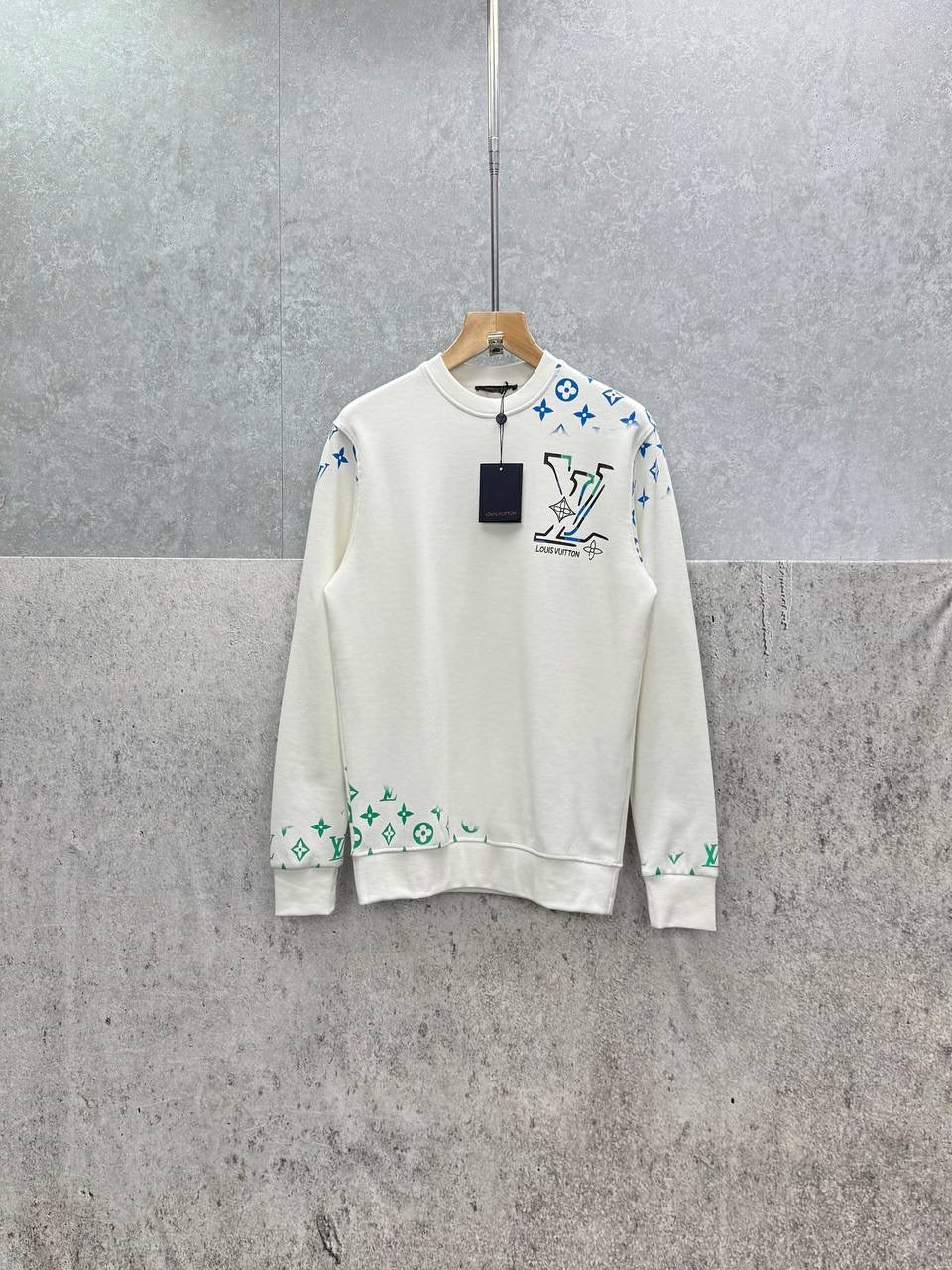 LOUI sweatshirt
