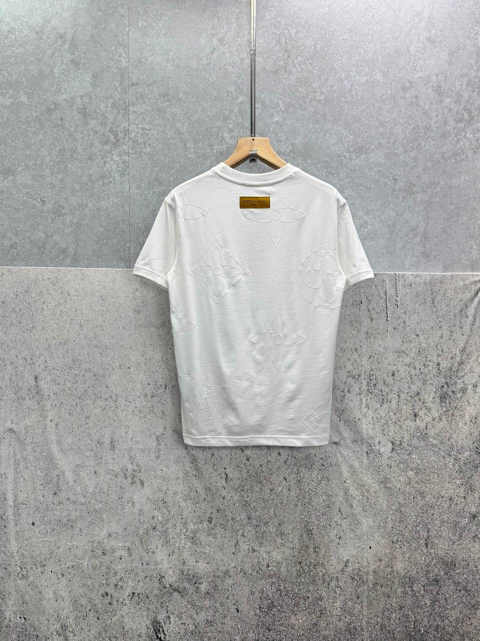 LOUI tees