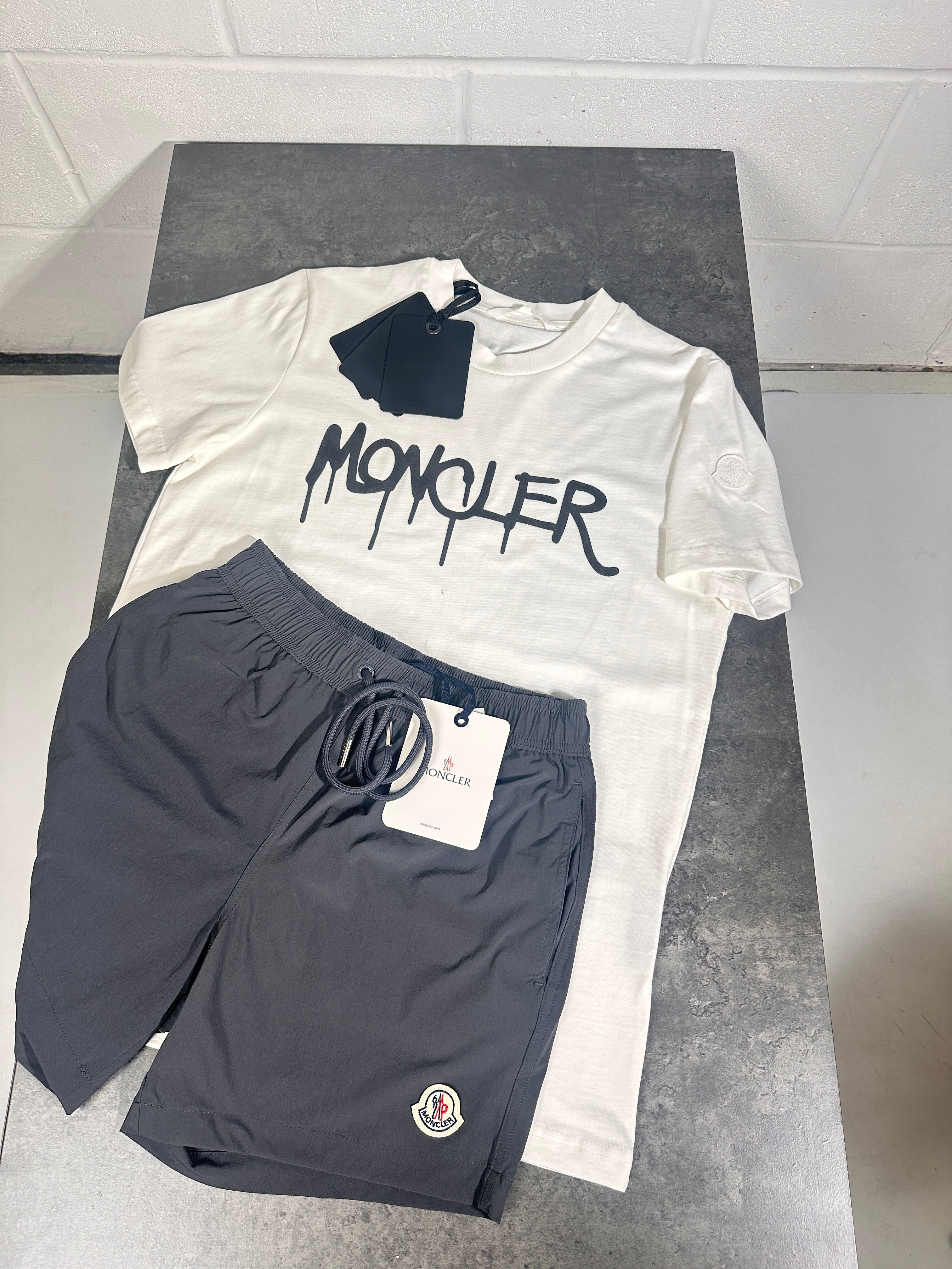 Moncler short set