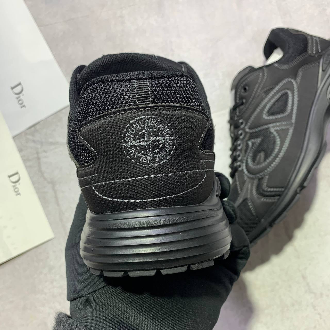 B30 x Stoni Trainer