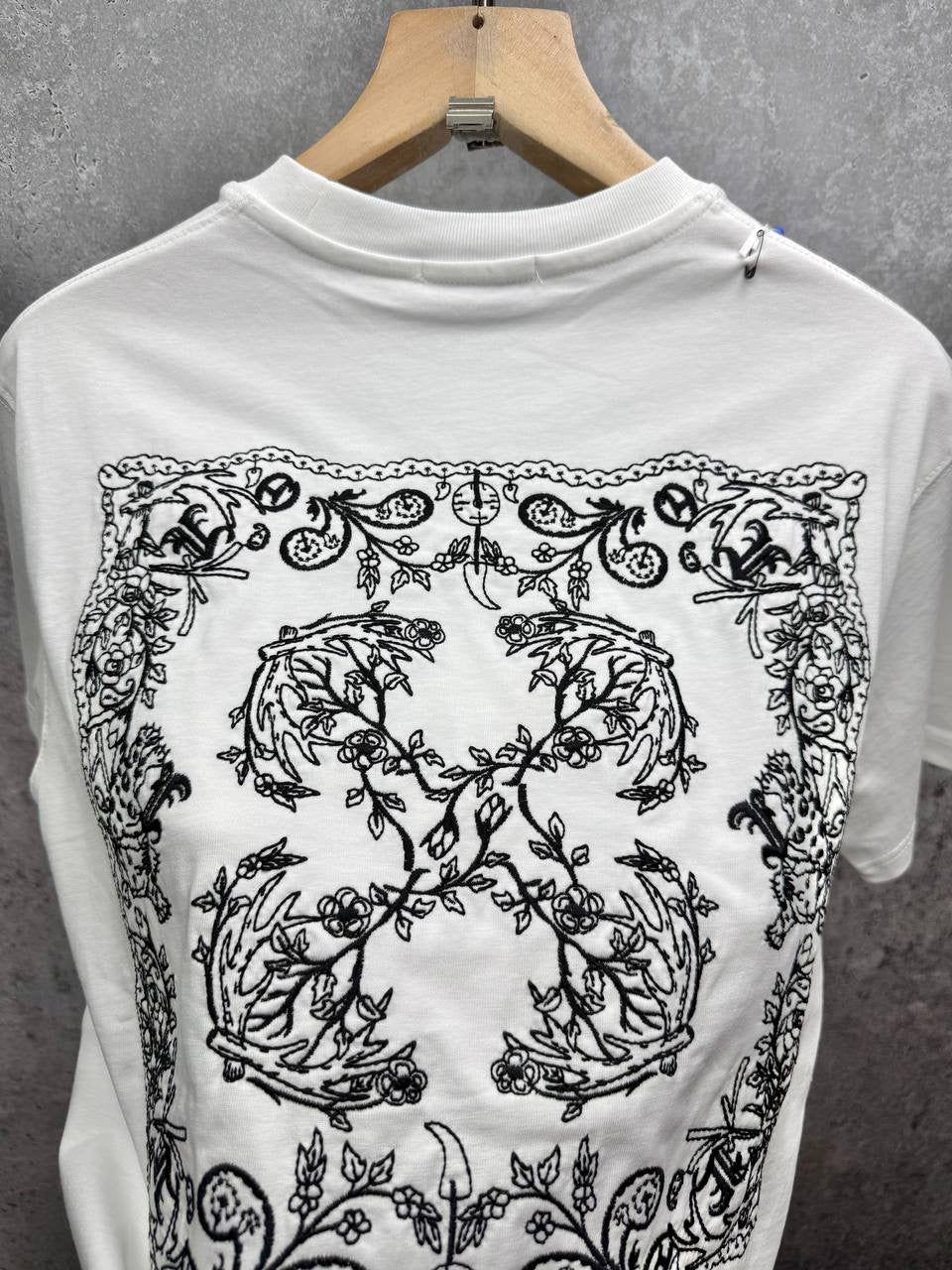 X WHITE Tees