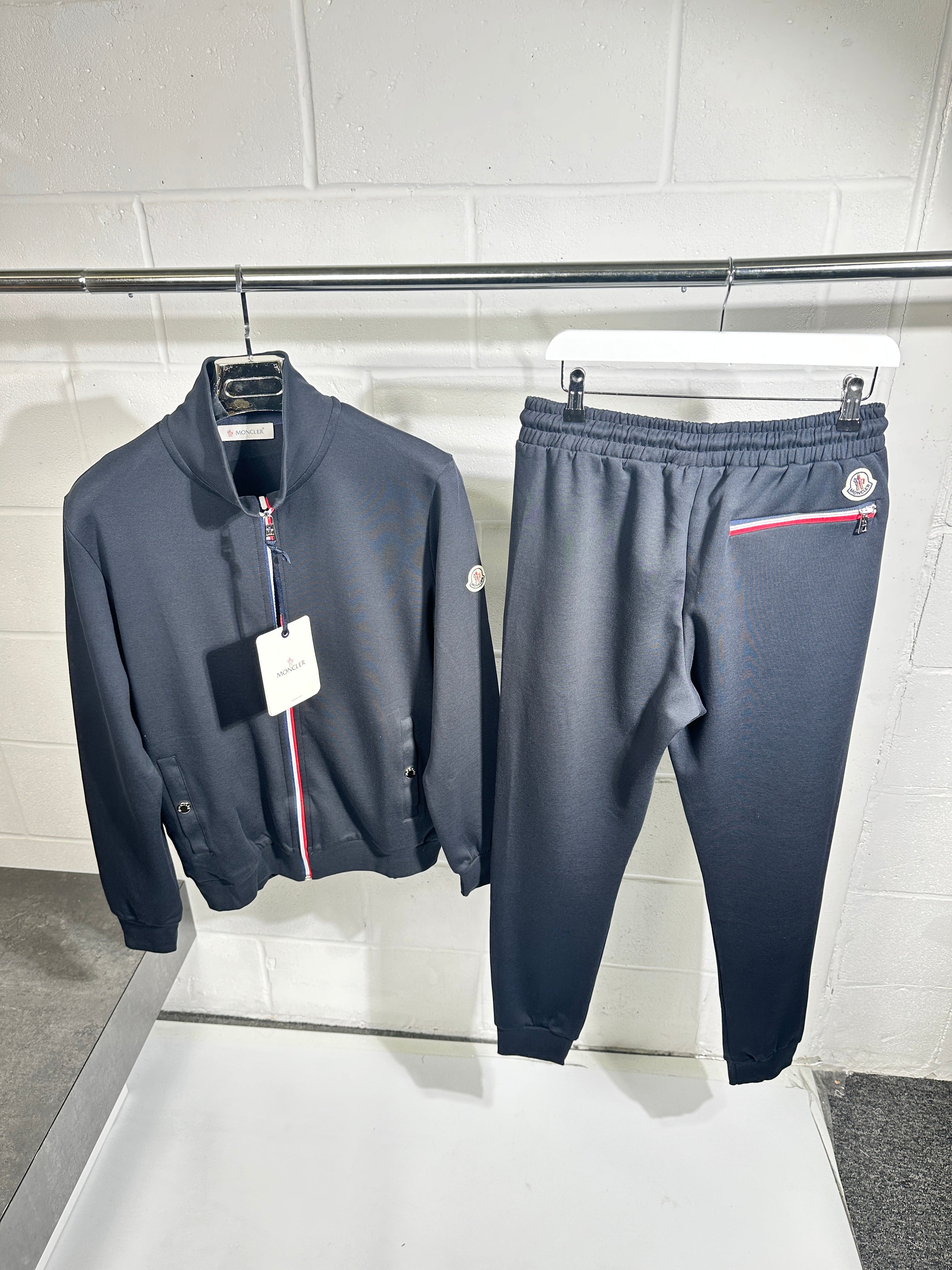 Moncler - tracksuit navy