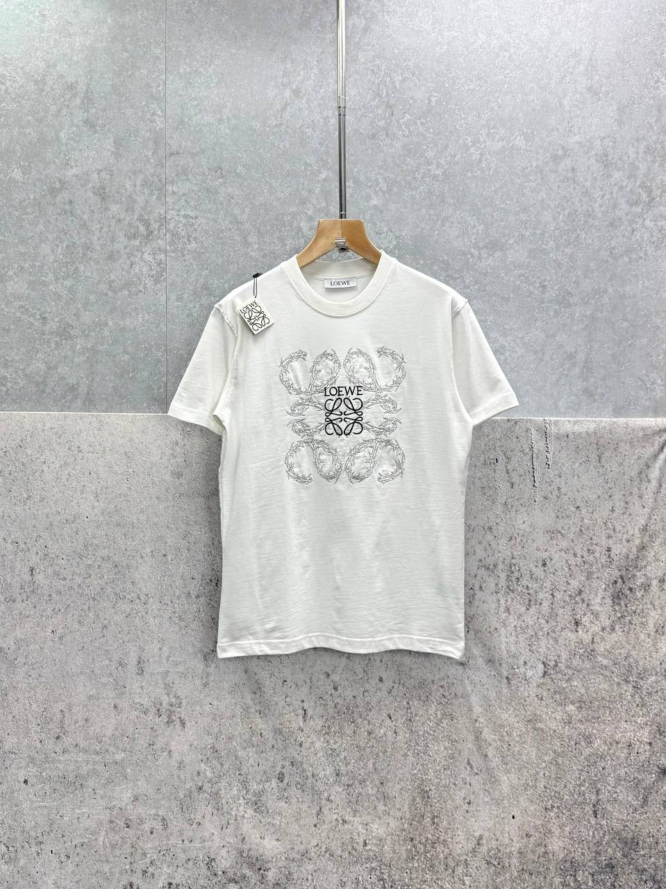 LOWE Tees