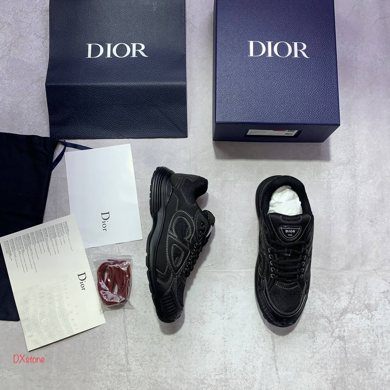 B30 x Stoni Trainer