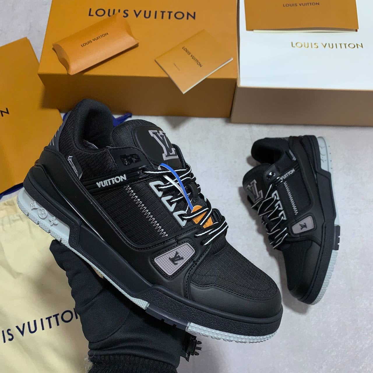 LOUI Trainers