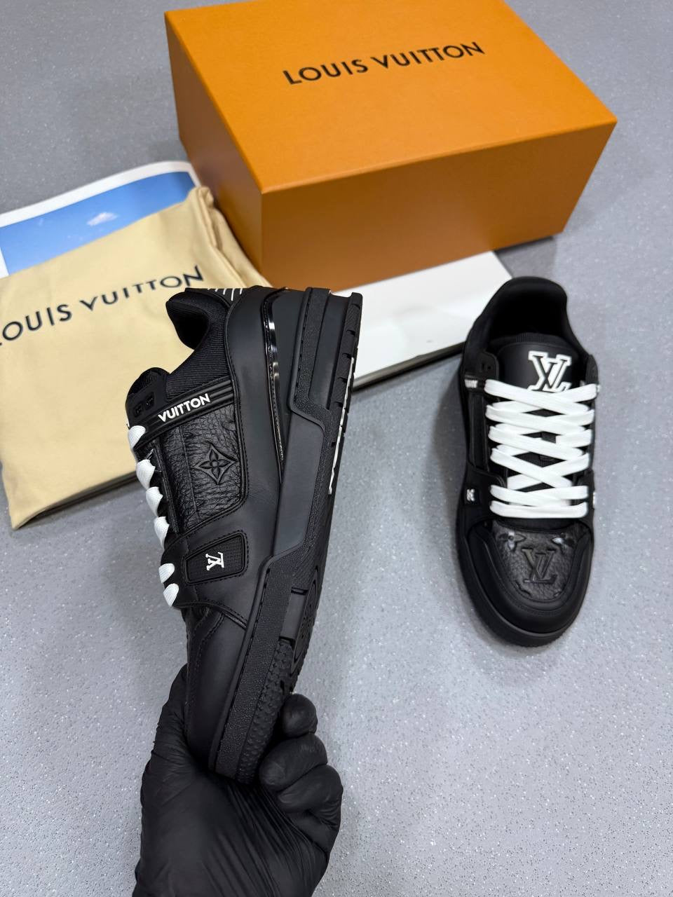 LOUI Trainers