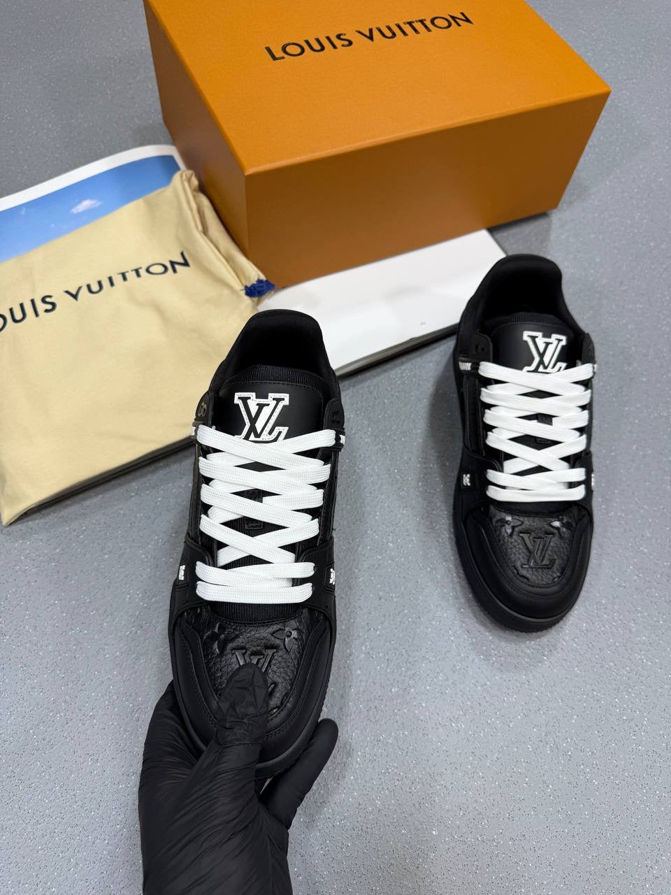 LOUI Trainers