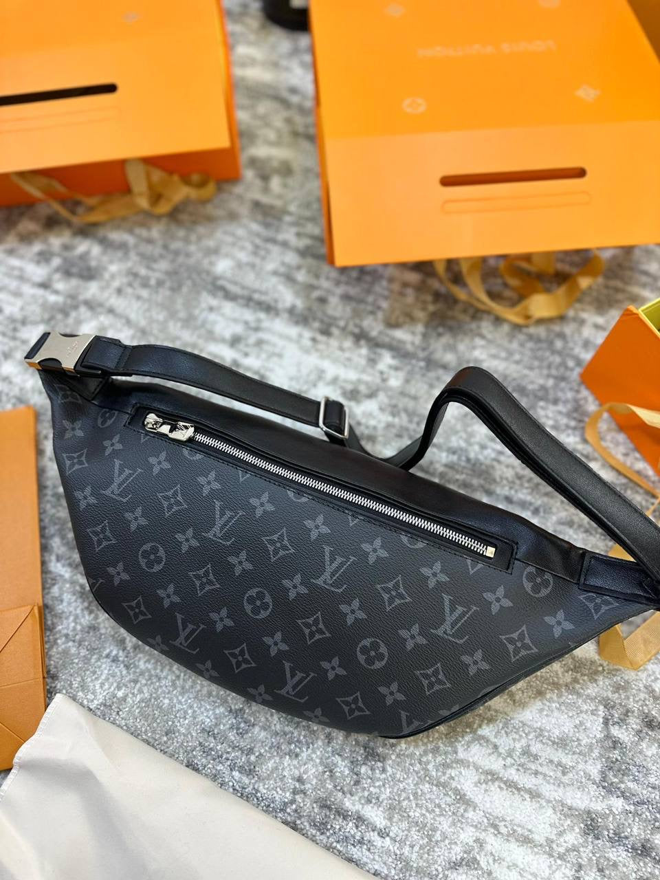 LOUI MEN BUM BAG