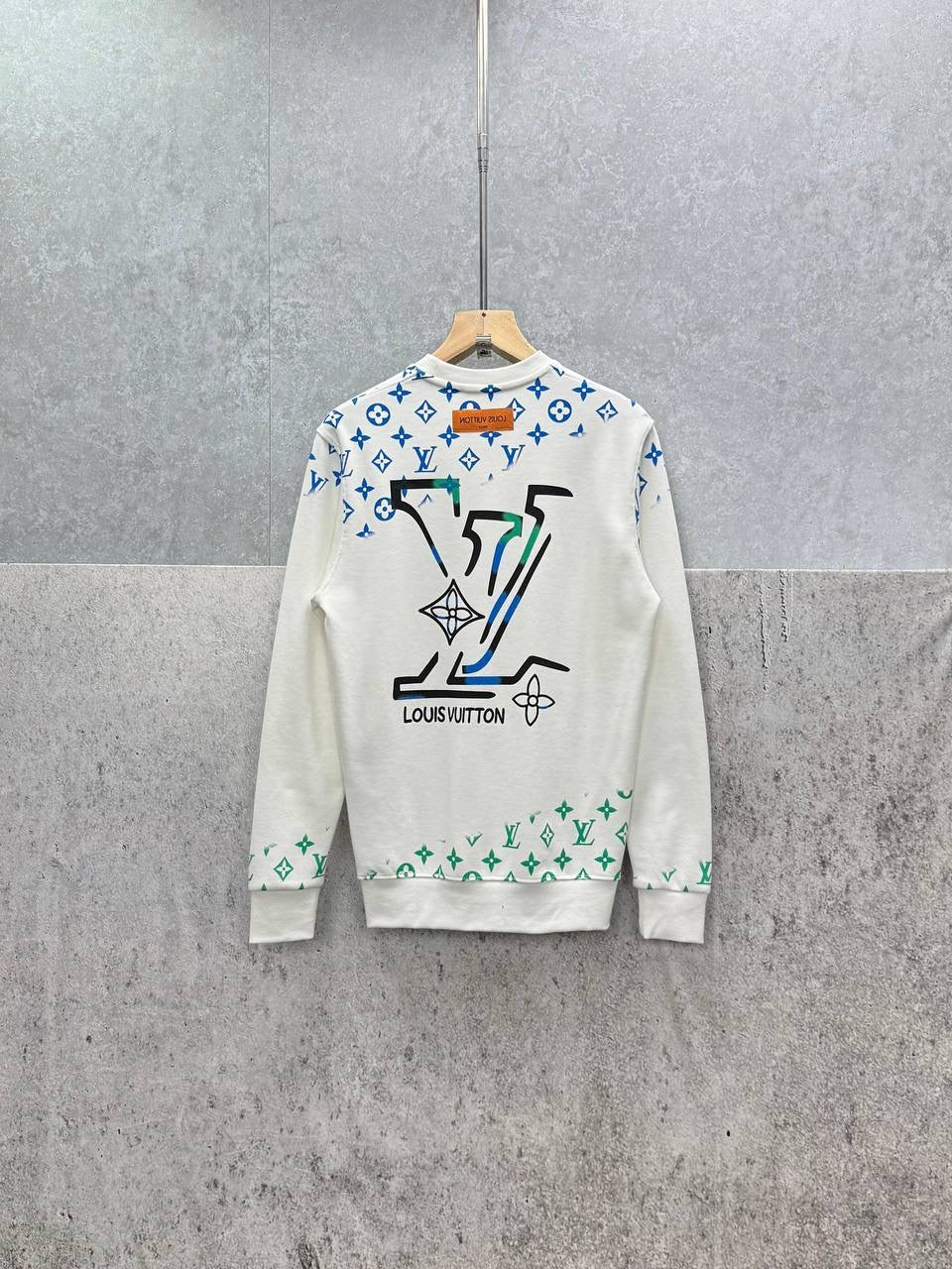 LOUI sweatshirt