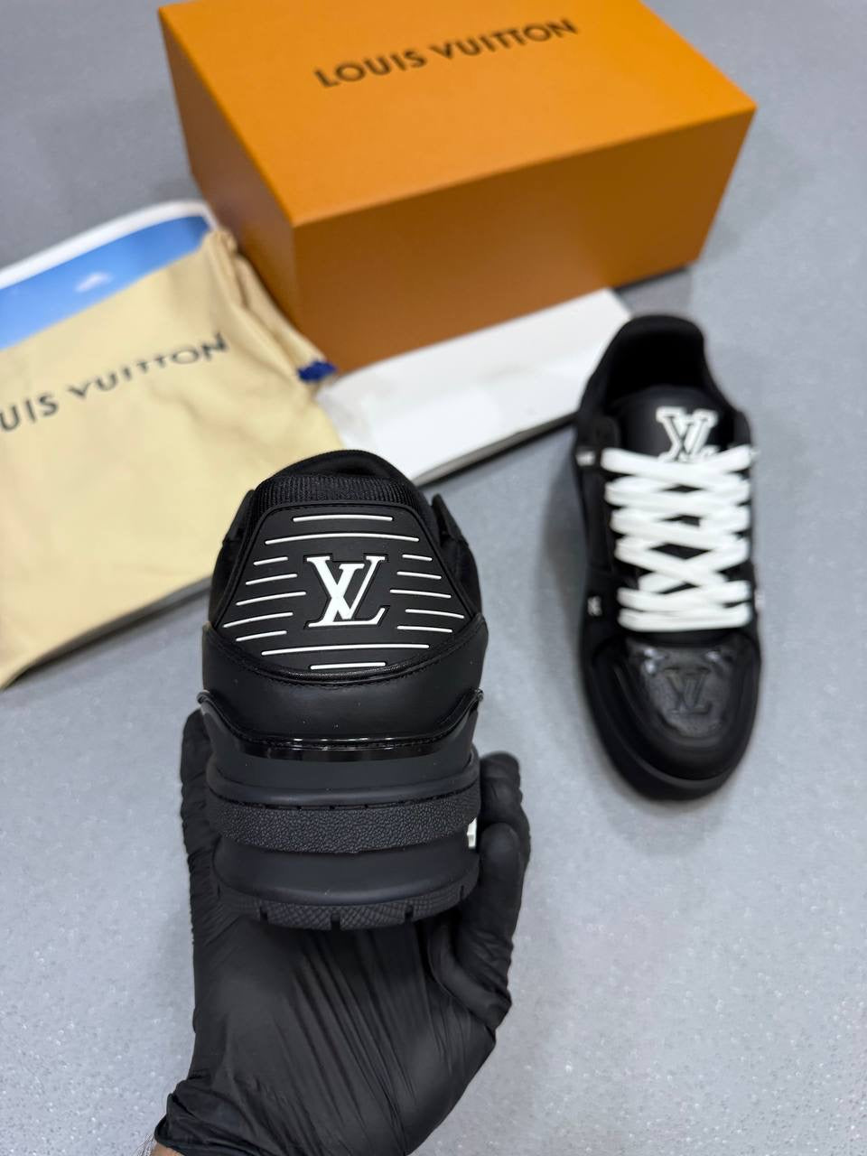 LOUI Trainers