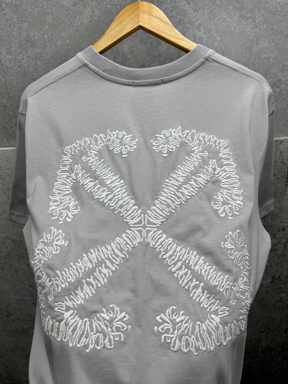 X WHITE Tees