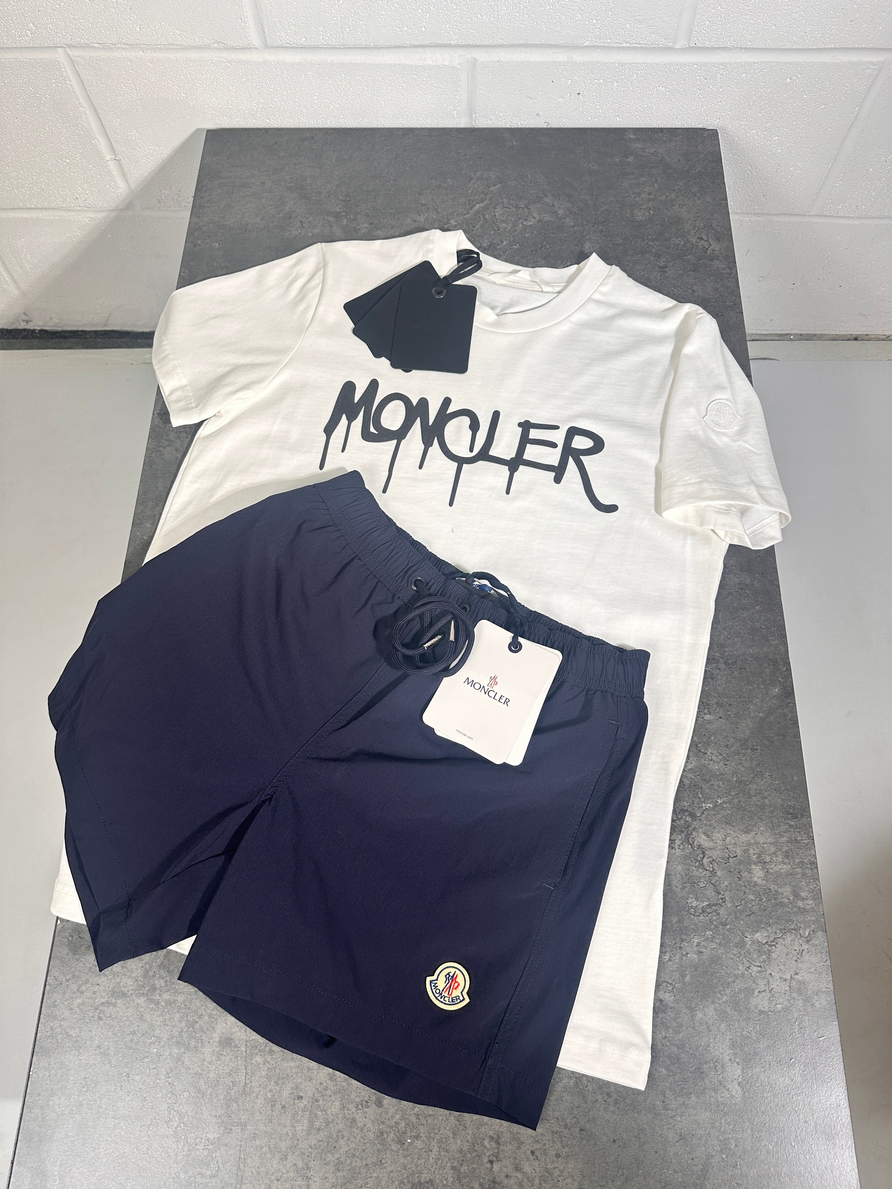 Moncler short set