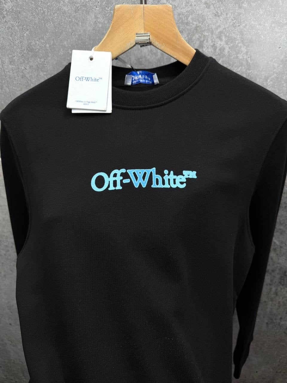 X WHITE sweatshirt