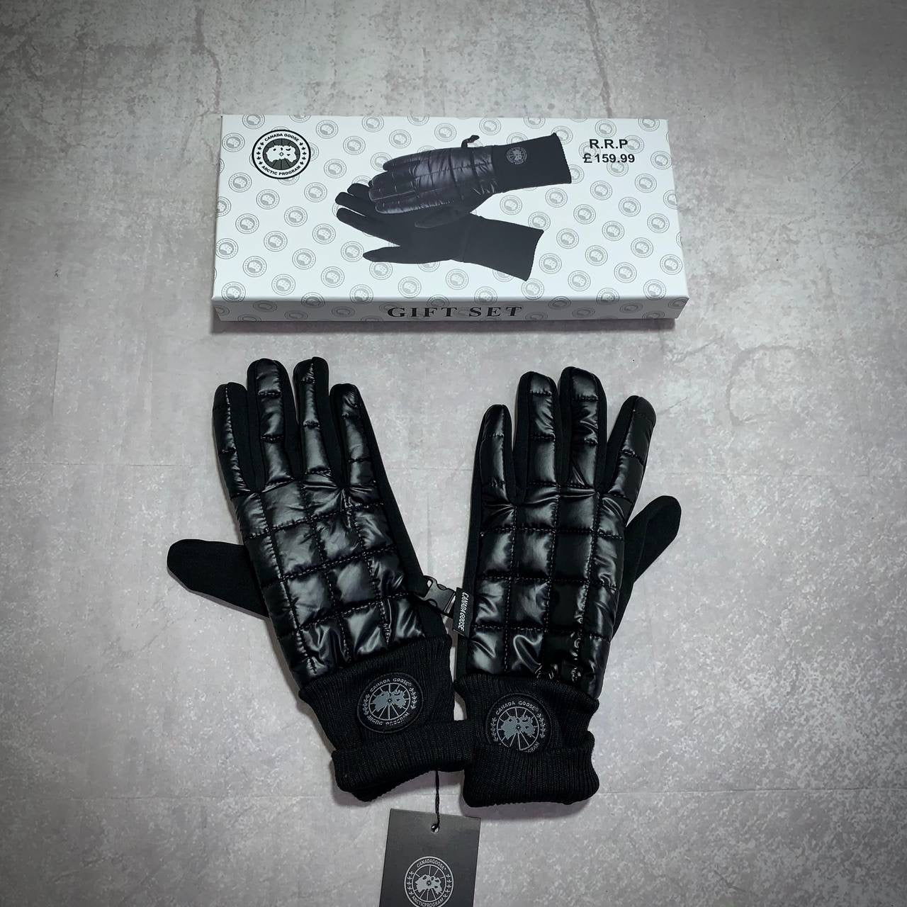 GOOSE gloves