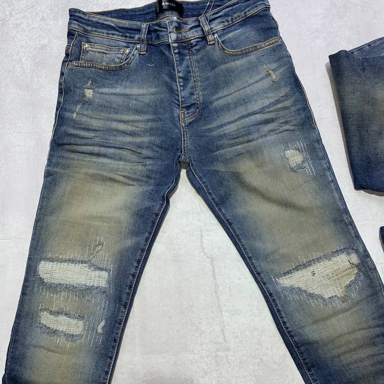 AMRI Jeans