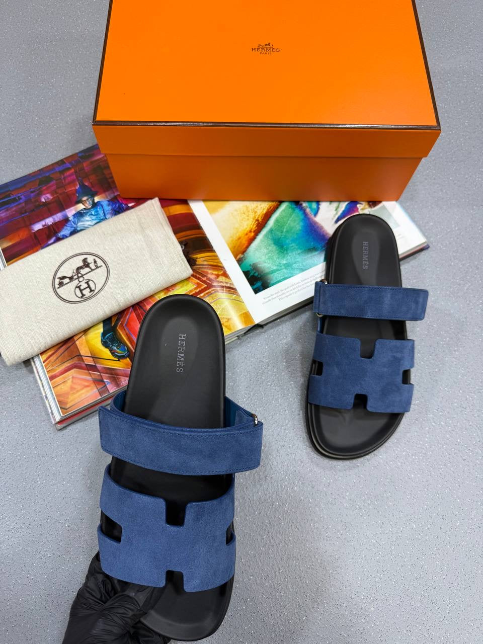 MES Sandal